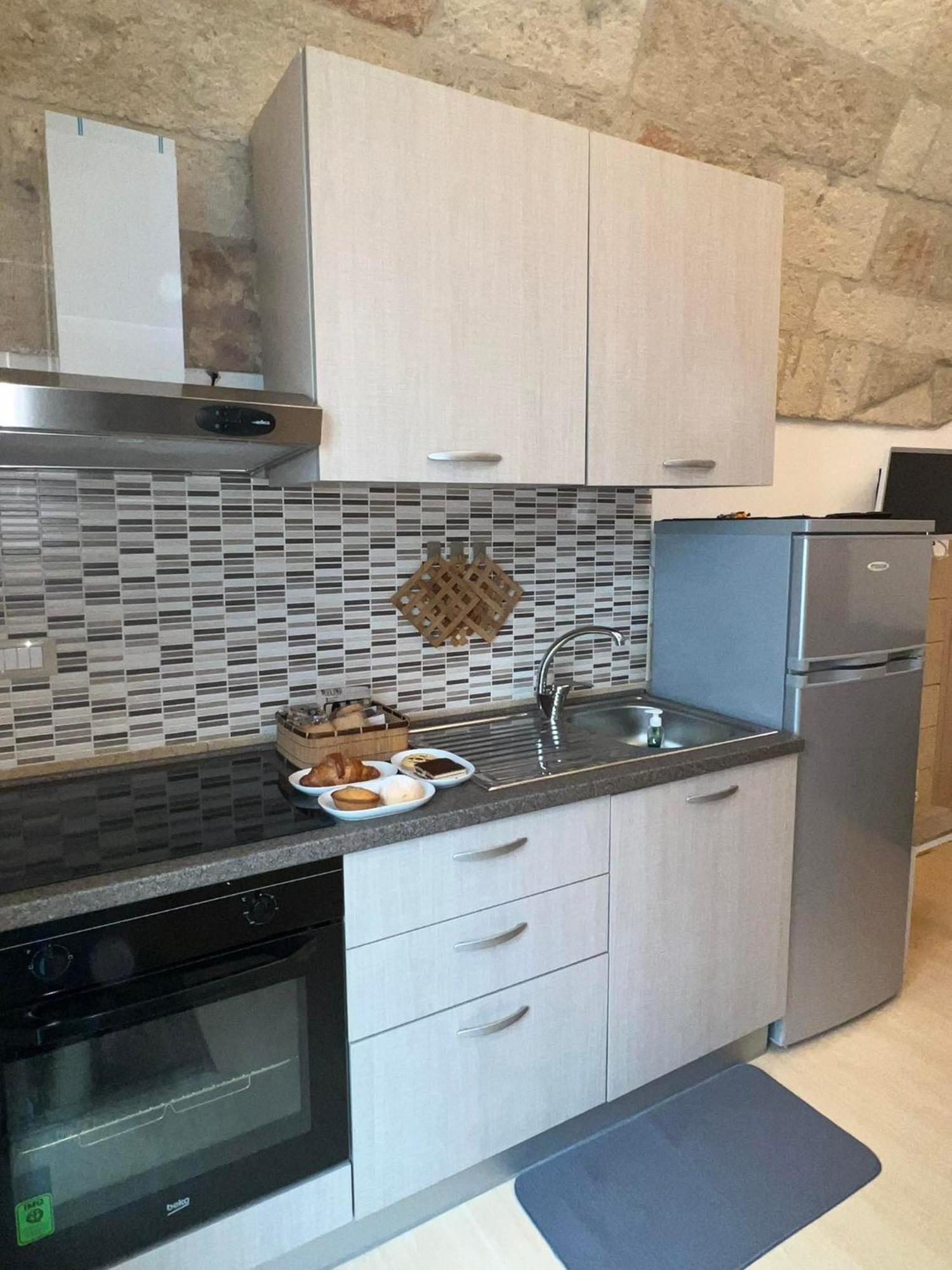 דירות פולינאנו א מארה Central House מראה חיצוני תמונה